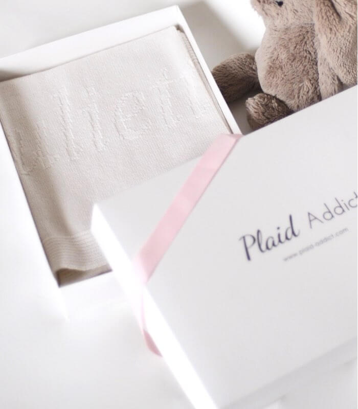 Plaid Bebe 100 Cachemire Blanc Casse Personnalise Plaid Addict Vente En Ligne De Plaid En Cadeau De Naissance